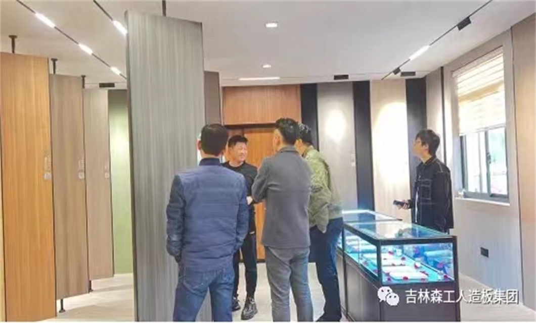 上海Z6尊龙凯时&信阳水仙花 携手发展 共赢将来